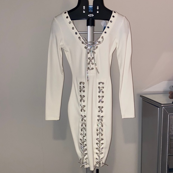 White NYE mini dress size small, new with tag - Picture 1 of 3